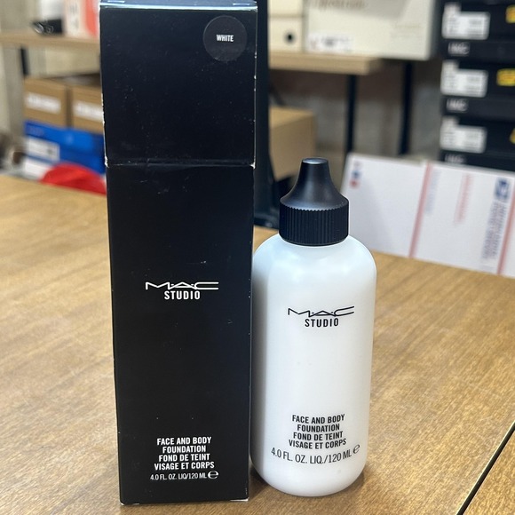 Macbeth Collection by  Margaret Josephs Other - MAC Studio Face And Body Foundation White 4oz 120ml Liquid Makeup Women